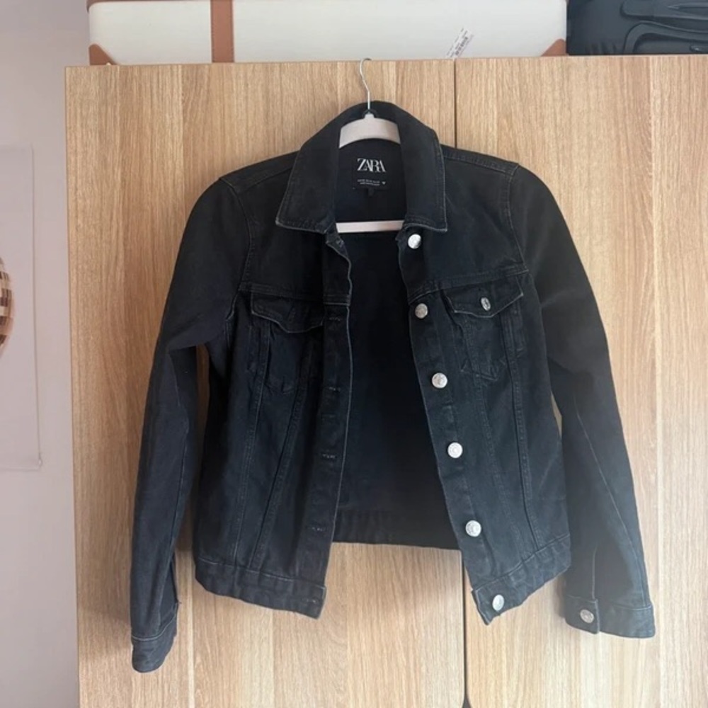 Zara Women's Black Denim Jacket
